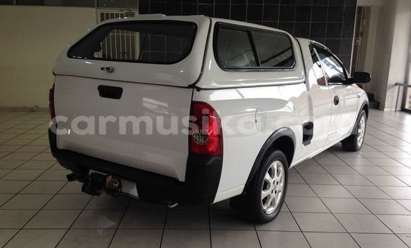 Acheter Occasion Voiture Opel Corsa Blanc à Beitbridge, Matabeleland South Acheter Occasion Voiture Opel Corsa Blanc à Beitbridge, Matabeleland South