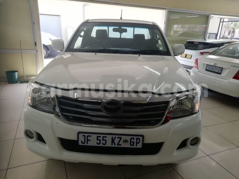 Big with watermark toyota hilux matabeleland south beitbridge 10760