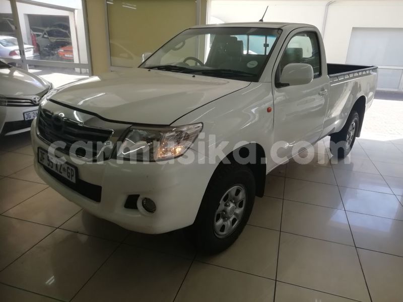 Big with watermark toyota hilux matabeleland south beitbridge 10760