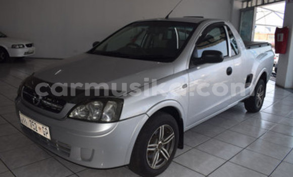 Acheter Occasion Voiture Opel Corsa Gris à Beitbridge, Matabeleland South Acheter Occasion Voiture Opel Corsa Gris à Beitbridge, Matabeleland South
