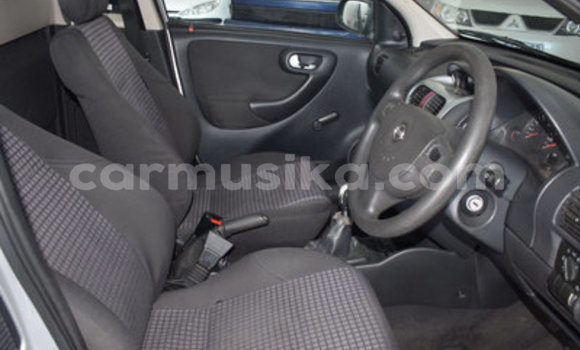 Acheter Occasion Voiture Opel Corsa Gris à Beitbridge, Matabeleland South Acheter Occasion Voiture Opel Corsa Gris à Beitbridge, Matabeleland South