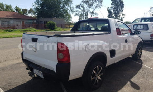 Acheter Occasion Voiture Opel Corsa Blanc à Beitbridge, Matabeleland South Acheter Occasion Voiture Opel Corsa Blanc à Beitbridge, Matabeleland South