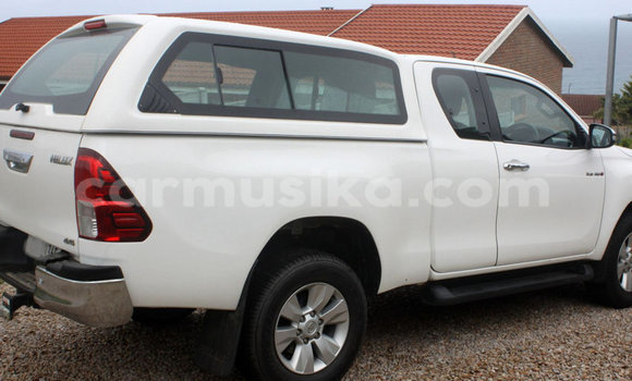 Acheter Occasion Voiture Toyota Hilux Blanc à Beitbridge, Matabeleland South Acheter Occasion Voiture Toyota Hilux Blanc à Beitbridge, Matabeleland South
