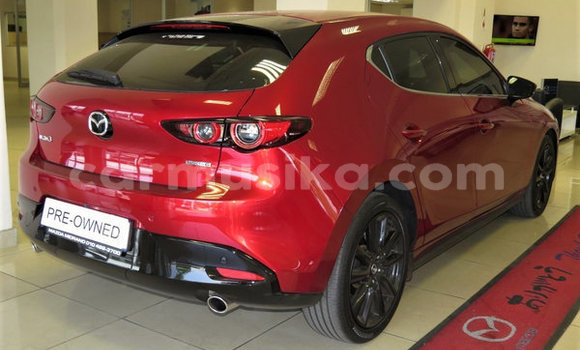 Tenga Tsaru Mazda 3 Tsvuku Mota in Beitbridge in Matabeleland South Tenga Tsaru Mazda 3 Tsvuku Mota in Beitbridge in Matabeleland South