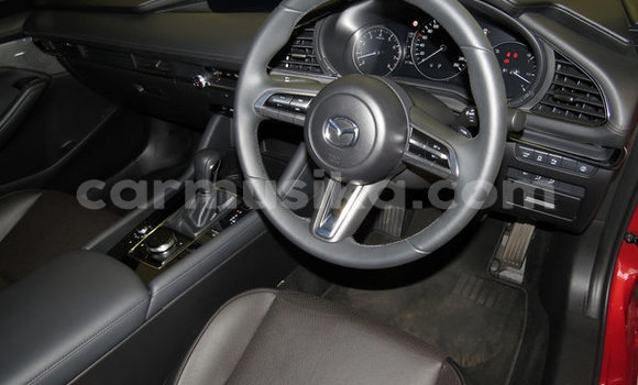 Tenga Tsaru Mazda 3 Tsvuku Mota in Beitbridge in Matabeleland South Tenga Tsaru Mazda 3 Tsvuku Mota in Beitbridge in Matabeleland South