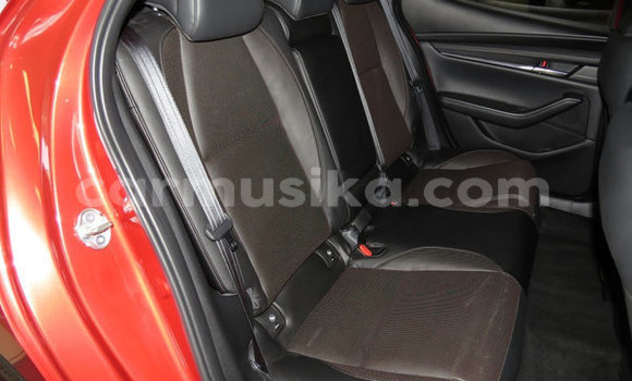 Tenga Tsaru Mazda 3 Tsvuku Mota in Beitbridge in Matabeleland South Tenga Tsaru Mazda 3 Tsvuku Mota in Beitbridge in Matabeleland South