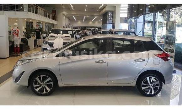 Buy Used Toyota Yaris Silver Car in Beitbridge in Matabeleland South Buy Used Toyota Yaris Silver Car in Beitbridge in Matabeleland South