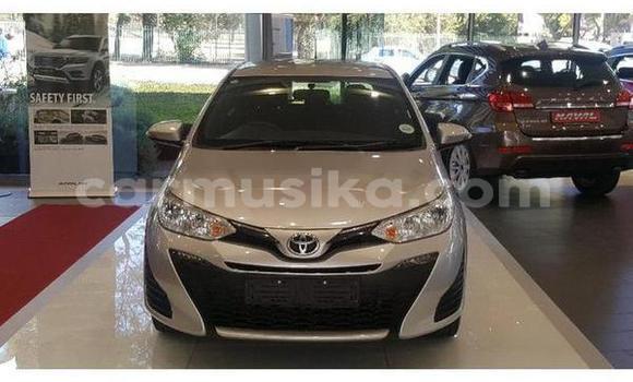 Buy Used Toyota Yaris Silver Car in Beitbridge in Matabeleland South Buy Used Toyota Yaris Silver Car in Beitbridge in Matabeleland South