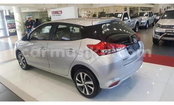 Buy Used Toyota Yaris Silver Car in Beitbridge in Matabeleland South Buy Used Toyota Yaris Silver Car in Beitbridge in Matabeleland South