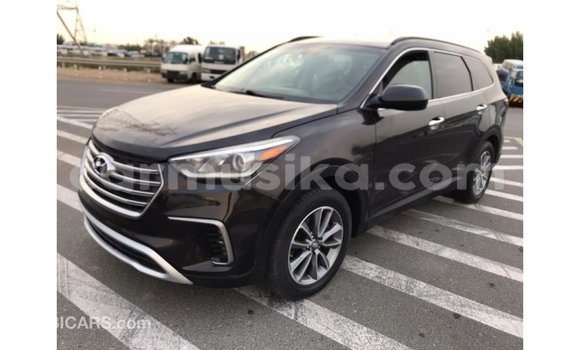 Tenga Imported Hyundai Santa Fe Nhema Mota in Import - Dubai in Harare Tenga Imported Hyundai Santa Fe Nhema Mota in Import - Dubai in Harare