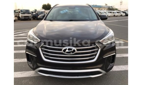 Tenga Imported Hyundai Santa Fe Nhema Mota in Import - Dubai in Harare Tenga Imported Hyundai Santa Fe Nhema Mota in Import - Dubai in Harare