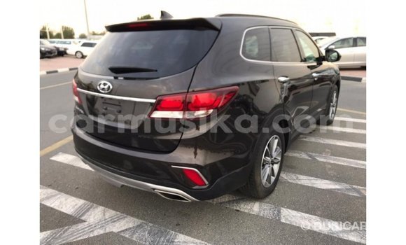 Tenga Imported Hyundai Santa Fe Nhema Mota in Import - Dubai in Harare Tenga Imported Hyundai Santa Fe Nhema Mota in Import - Dubai in Harare