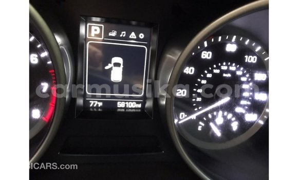 Tenga Imported Hyundai Santa Fe Nhema Mota in Import - Dubai in Harare Tenga Imported Hyundai Santa Fe Nhema Mota in Import - Dubai in Harare