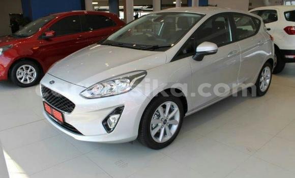 Nunua Ilio tumika Ford Fiesta ST Fedha Gari ndani ya Beitbridge nchini Matabeleland Kusini Nunua Ilio tumika Ford Fiesta ST Fedha Gari ndani ya Beitbridge nchini Matabeleland Kusini