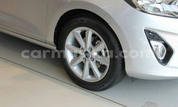 Nunua Ilio tumika Ford Fiesta ST Fedha Gari ndani ya Beitbridge nchini Matabeleland Kusini Nunua Ilio tumika Ford Fiesta ST Fedha Gari ndani ya Beitbridge nchini Matabeleland Kusini