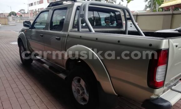 Acheter Occasion Voiture Nissan Hardbody Gris à Beitbridge, Matabeleland South Acheter Occasion Voiture Nissan Hardbody Gris à Beitbridge, Matabeleland South