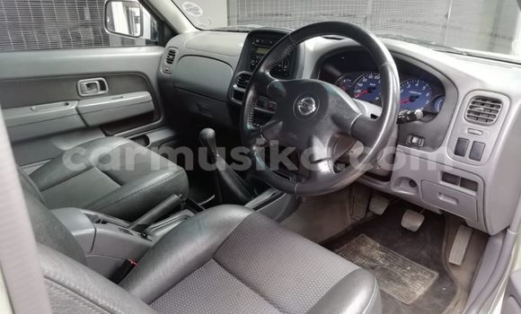 Acheter Occasion Voiture Nissan Hardbody Gris à Beitbridge, Matabeleland South Acheter Occasion Voiture Nissan Hardbody Gris à Beitbridge, Matabeleland South