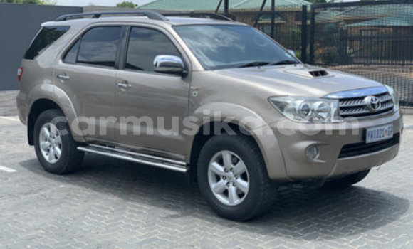 Nunua Ilio tumika Toyota Fortuner Nyingine Gari ndani ya Beitbridge nchini Matabeleland Kusini Nunua Ilio tumika Toyota Fortuner Nyingine Gari ndani ya Beitbridge nchini Matabeleland Kusini