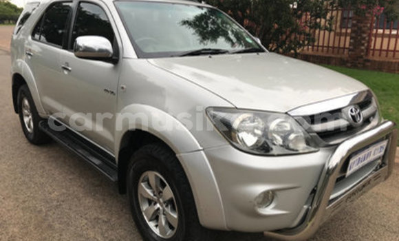 Acheter Occasion Voiture Toyota Fortuner Autre à Beitbridge, Matabeleland South Acheter Occasion Voiture Toyota Fortuner Autre à Beitbridge, Matabeleland South