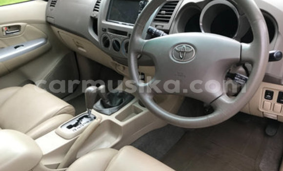 Acheter Occasion Voiture Toyota Fortuner Autre à Beitbridge, Matabeleland South Acheter Occasion Voiture Toyota Fortuner Autre à Beitbridge, Matabeleland South