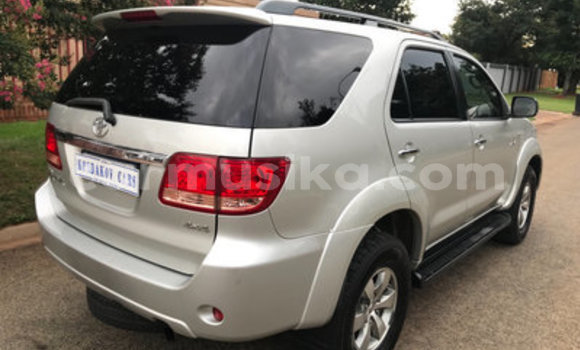 Acheter Occasion Voiture Toyota Fortuner Autre à Beitbridge, Matabeleland South Acheter Occasion Voiture Toyota Fortuner Autre à Beitbridge, Matabeleland South