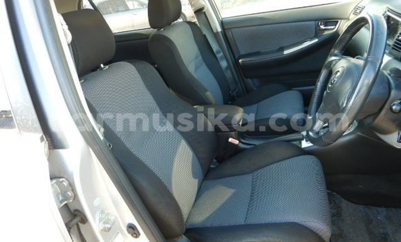 Nunua Ilio tumika Toyota Runx Fedha Gari ndani ya Harare nchini Harare Nunua Ilio tumika Toyota Runx Fedha Gari ndani ya Harare nchini Harare