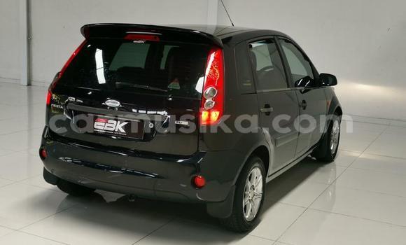 Acheter Occasion Voiture Ford Fiesta Vert à Beitbridge, Matabeleland South Acheter Occasion Voiture Ford Fiesta Vert à Beitbridge, Matabeleland South