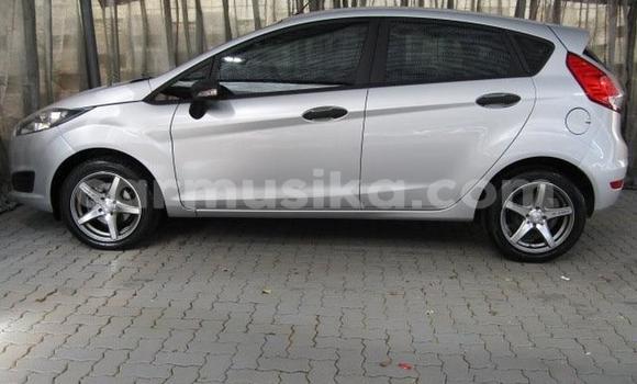 Acheter Occasion Voiture Ford Fiesta Gris à Beitbridge, Matabeleland South Acheter Occasion Voiture Ford Fiesta Gris à Beitbridge, Matabeleland South