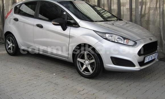 Acheter Occasion Voiture Ford Fiesta Gris à Beitbridge, Matabeleland South Acheter Occasion Voiture Ford Fiesta Gris à Beitbridge, Matabeleland South