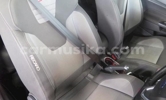 Acheter Occasion Voiture Ford Fiesta Rouge à Beitbridge, Matabeleland South Acheter Occasion Voiture Ford Fiesta Rouge à Beitbridge, Matabeleland South