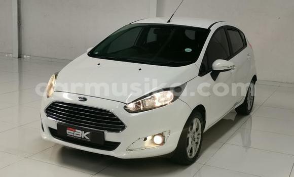 Acheter Occasion Voiture Ford Fiesta Blanc à Beitbridge, Matabeleland South Acheter Occasion Voiture Ford Fiesta Blanc à Beitbridge, Matabeleland South