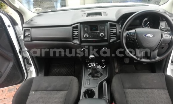 Acheter Occasion Voiture Ford Ranger Blanc à Beitbridge, Matabeleland South Acheter Occasion Voiture Ford Ranger Blanc à Beitbridge, Matabeleland South