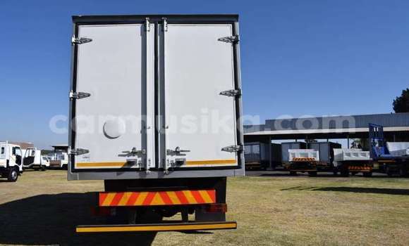 Acheter Occasion Voiture TATA Telcoline Blanc à Beitbridge, Matabeleland South Acheter Occasion Voiture TATA Telcoline Blanc à Beitbridge, Matabeleland South