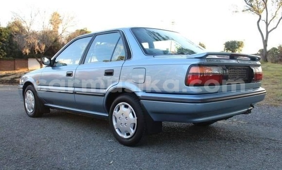 Acheter Occasion Voiture Toyota Corolla Bleu à Beitbridge, Matabeleland South Acheter Occasion Voiture Toyota Corolla Bleu à Beitbridge, Matabeleland South