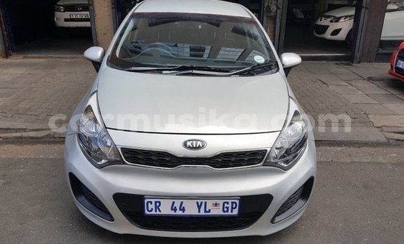 Acheter Occasion Voiture Kia Rio Gris à Beitbridge, Matabeleland South Acheter Occasion Voiture Kia Rio Gris à Beitbridge, Matabeleland South