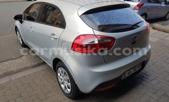 Acheter Occasion Voiture Kia Rio Gris à Beitbridge, Matabeleland South Acheter Occasion Voiture Kia Rio Gris à Beitbridge, Matabeleland South