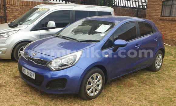 Buy Used Kia Rio Blue Car in Beitbridge in Matabeleland South Buy Used Kia Rio Blue Car in Beitbridge in Matabeleland South