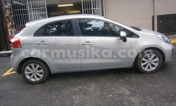 Buy Used Kia Rio Silver Car in Beitbridge in Matabeleland South Buy Used Kia Rio Silver Car in Beitbridge in Matabeleland South