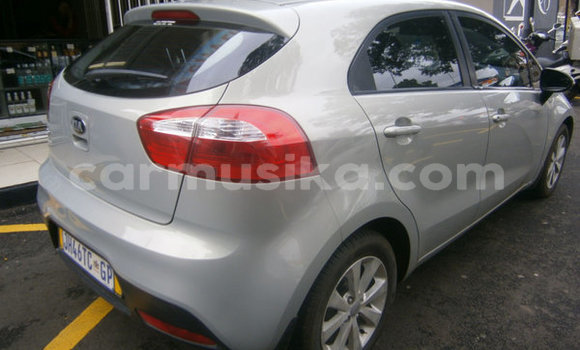 Buy Used Kia Rio Silver Car in Beitbridge in Matabeleland South Buy Used Kia Rio Silver Car in Beitbridge in Matabeleland South
