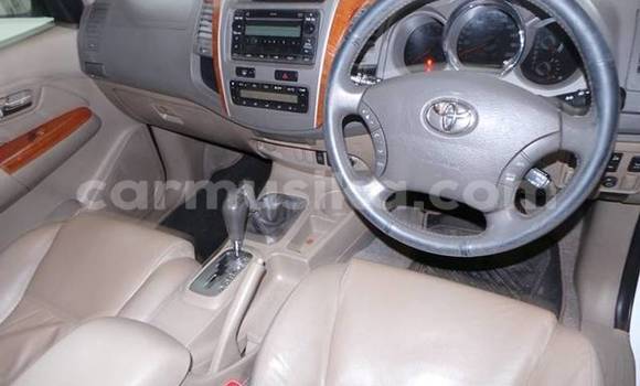 Nunua Ilio tumika Toyota Fortuner Nyeupe Gari ndani ya Beitbridge nchini Matabeleland Kusini Nunua Ilio tumika Toyota Fortuner Nyeupe Gari ndani ya Beitbridge nchini Matabeleland Kusini