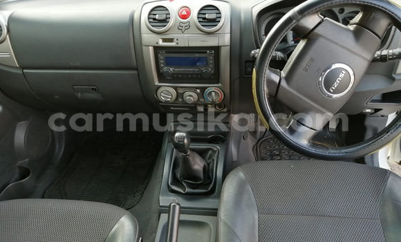 Acheter Occasion Voiture Isuzu KB Blanc à Beitbridge, Matabeleland South Acheter Occasion Voiture Isuzu KB Blanc à Beitbridge, Matabeleland South