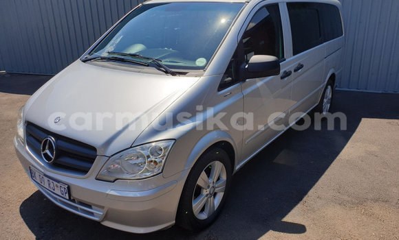 Acheter Occasion Voiture Mercedes‒Benz Vito Blanc à Beitbridge, Matabeleland South Acheter Occasion Voiture Mercedes‒Benz Vito Blanc à Beitbridge, Matabeleland South