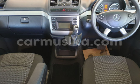 Acheter Occasion Voiture Mercedes‒Benz Vito Blanc à Beitbridge, Matabeleland South Acheter Occasion Voiture Mercedes‒Benz Vito Blanc à Beitbridge, Matabeleland South