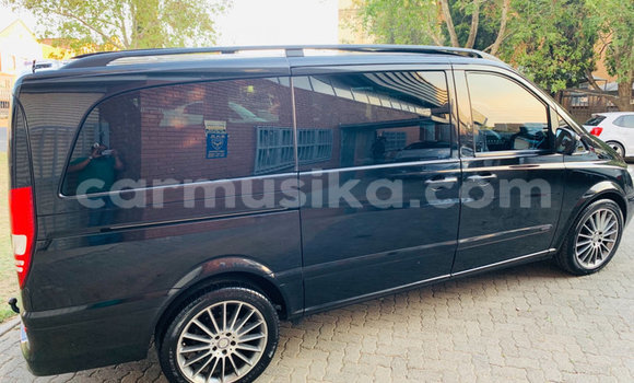 Acheter Occasion Voiture Mercedes‒Benz Viano Bleu à Beitbridge, Matabeleland South Acheter Occasion Voiture Mercedes‒Benz Viano Bleu à Beitbridge, Matabeleland South