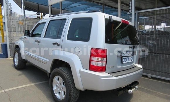 Acheter Occasion Voiture Jeep Cherokee Blanc à Beitbridge, Matabeleland South Acheter Occasion Voiture Jeep Cherokee Blanc à Beitbridge, Matabeleland South