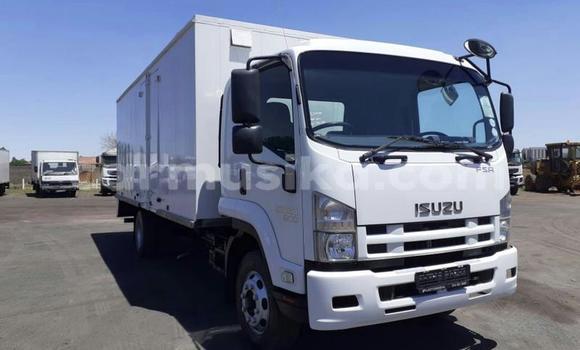 Nunua Ilio tumika Isuzu Elf Nyeupe Lori ndani ya Beitbridge nchini Matabeleland Kusini Nunua Ilio tumika Isuzu Elf Nyeupe Lori ndani ya Beitbridge nchini Matabeleland Kusini