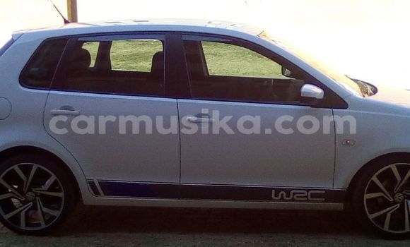 Tenga Tsaru Volkswagen Polo Chena Mota in Beitbridge in Matabeleland South Tenga Tsaru Volkswagen Polo Chena Mota in Beitbridge in Matabeleland South