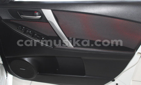 Acheter Occasion Voiture Mazda 3 Blanc à Beitbridge, Matabeleland South Acheter Occasion Voiture Mazda 3 Blanc à Beitbridge, Matabeleland South