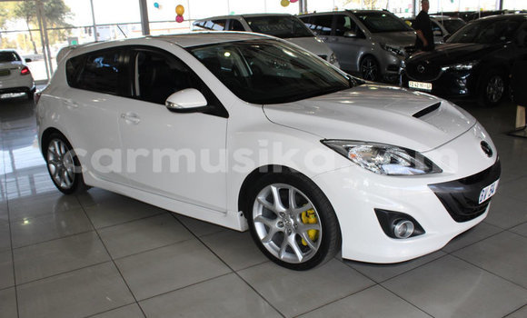 Acheter Occasion Voiture Mazda 3 Blanc à Beitbridge, Matabeleland South Acheter Occasion Voiture Mazda 3 Blanc à Beitbridge, Matabeleland South