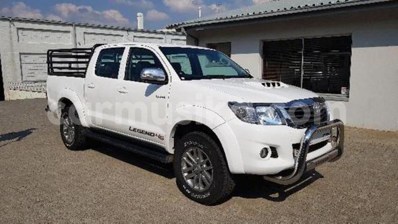 Big with watermark toyota hilux matabeleland south beitbridge 10888